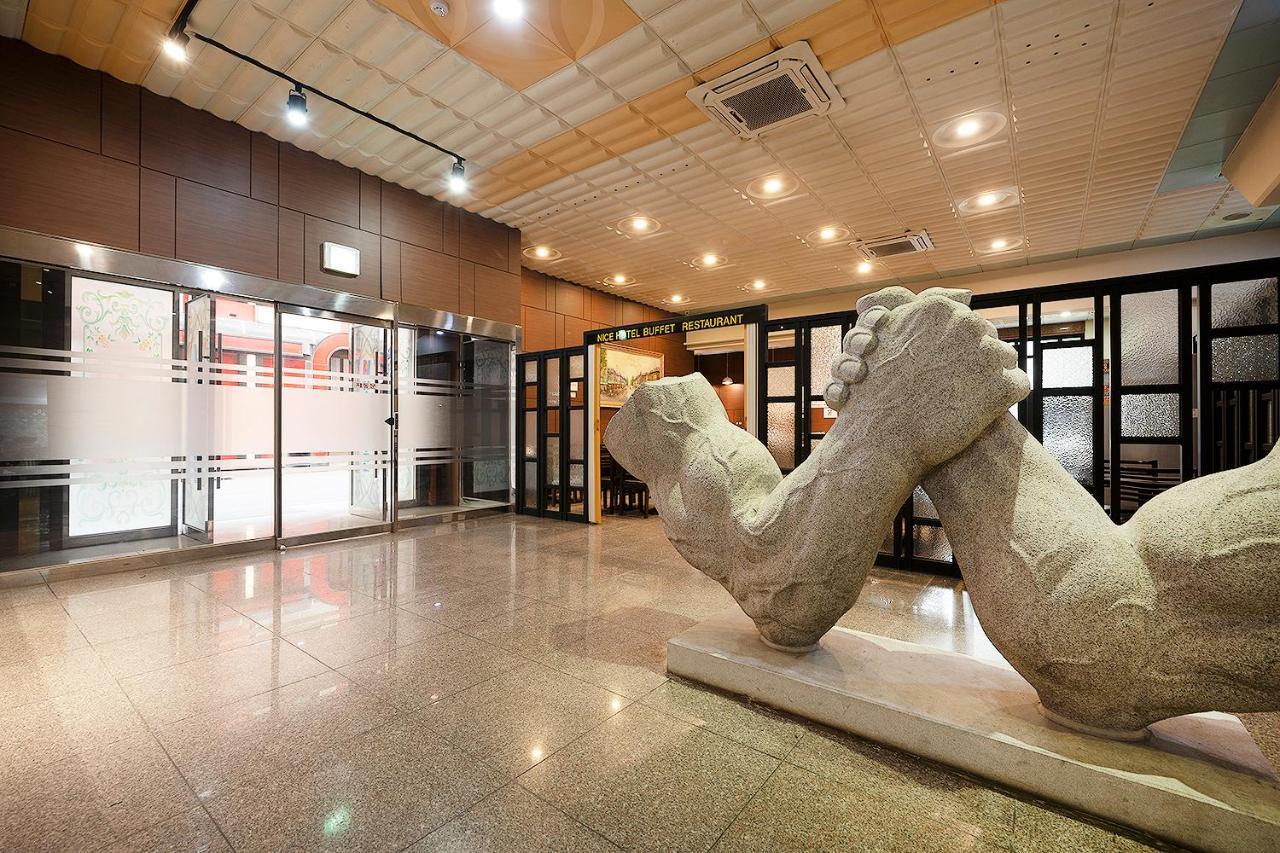 Nice Hotel Uijeongbu Eksteriør billede